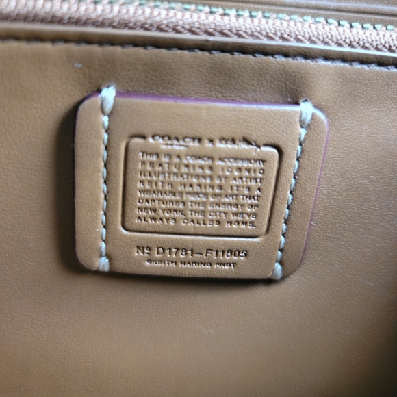 Coach x Keith Haring "Heart" Long Wallet. Beautiful and Hard To Find! - Picture 5 of 7